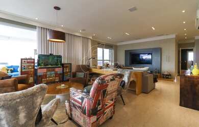 Imagem: O apartamento possui 3 Dormitórios, 5 Banheiros, 5 Vagas na