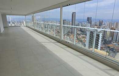 Imagem: O apartamento na cobertura possui 4 Dormitórios, 5 Banheiros