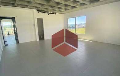 Imagem: O depósito possui 1 Vaga na garagem, 44m² de Área e está