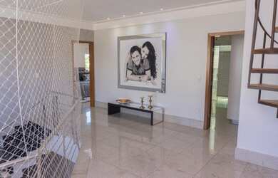 Imagem 6: SOBRADO E LOTE - JARDINS MADRI Oportunidade única e exclusiva no Jardins...