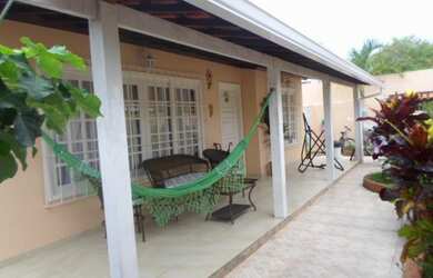 Imagem: A casa em condomínio possui 4 Dormitórios, 4 Banheiros, 3