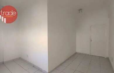 Imagem: O depósito possui 1 Vaga na garagem, 39m² de Área e está