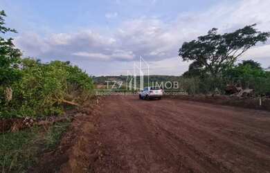 Imagem: O terreno possui 295m² de Área, Imóvel novo e está localizado