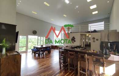 Imagem 14: Casa de alto padrão em bairro nobre Campos do Jordão