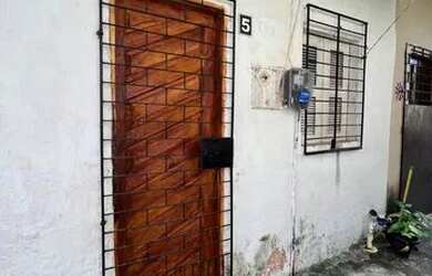 Imagem: A casa possui 1 Dormitório, 1 Banheiro, 30m² de Área e está