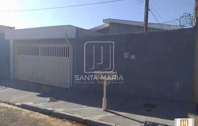 Imagem: A casa possui 3 Dormitórios, 2 Banheiros, 2 Vagas na garagem