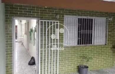 Imagem: A casa possui 2 Dormitórios, 1 Banheiro, 2 Vagas na garagem