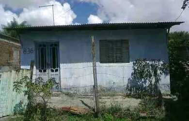 Imagem: A casa possui 1 Dormitório, 1 Banheiro, 32m² de Área, Imóvel