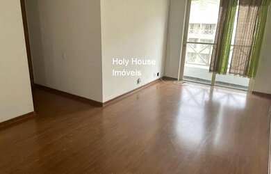 Imagem: O apartamento possui 3 Dormitórios, 1 Banheiro, 1 Vaga na garagem