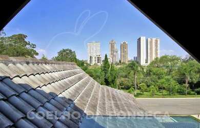 Imagem: A casa em condomínio possui 3 Dormitórios, 5 Banheiros, 4