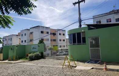 Imagem: O apartamento possui 2 Dormitórios, 1 Banheiro e 1 Vaga na