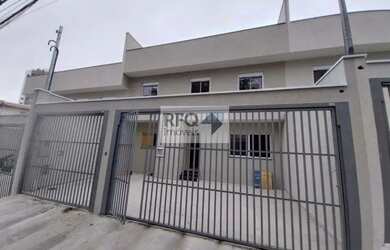 Imagem: A casa possui 3 Dormitórios, 2 Banheiros, 3 Vagas na garagem