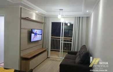 Imagem: O apartamento possui 2 Dormitórios, 1 Banheiro, 1 Vaga na garagem