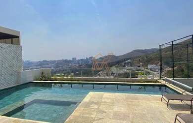 Imagem: O apartamento possui 4 Dormitórios, 5 Banheiros, 3 Vagas na