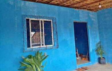 Imagem: A casa possui 2 Dormitórios, 1 Banheiro, 1 Vaga na garagem