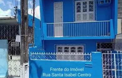 Imagem: A casa possui 3 Dormitórios, 2 Banheiros e está localizado