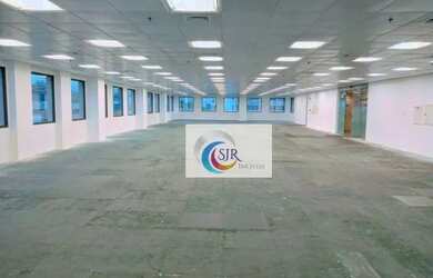 Imagem: O depósito possui 5 Vagas na garagem, 597m² de Área e está