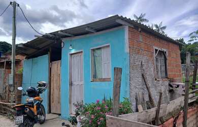 Imagem: A casa possui 1 Banheiro e está localizado em Alvorada, Manaus