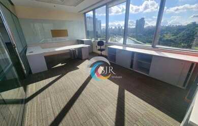 Imagem: O depósito possui 5 Vagas na garagem, 455m² de Área e está