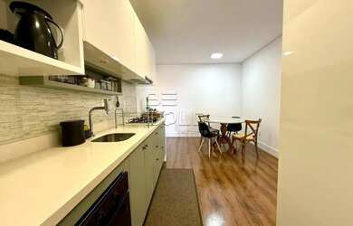 Imagem: O apartamento possui 2 Dormitórios, 2 Banheiros, 2 Vagas na