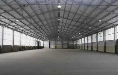 Imagem: O depósito possui 5 Vagas na garagem, 6.065m² de Área, Imóvel