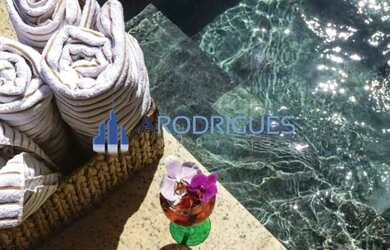 Imagem: A casa em condomínio possui 5 Dormitórios, 5 Banheiros, 5