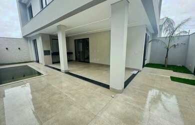 Imagem 9: Casa em Montes Claros, no bairro Ibituruna, à venda