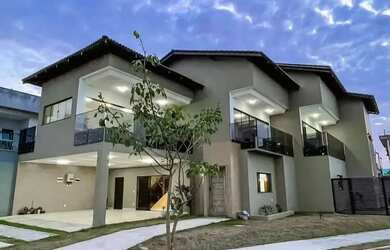 Imagem: A casa em condomínio possui 4 Dormitórios, 5 Banheiros, 5