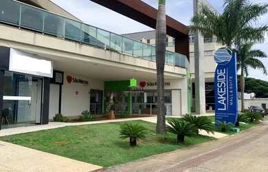 Imagem: O apartamento possui 2 Dormitórios, 2 Banheiros, 2 Vagas na