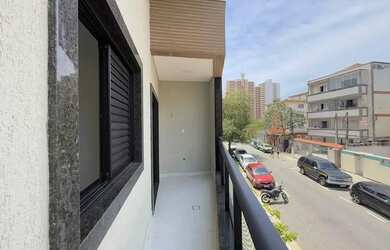 Imagem: A casa em condomínio possui 2 Dormitórios, 3 Banheiros, 1