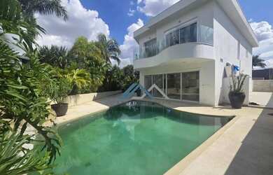 Imagem: A casa em condomínio possui 3 Dormitórios, 5 Banheiros, 5