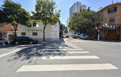 Imagem: O depósito possui 1 Vaga na garagem, 80m² de Área e está