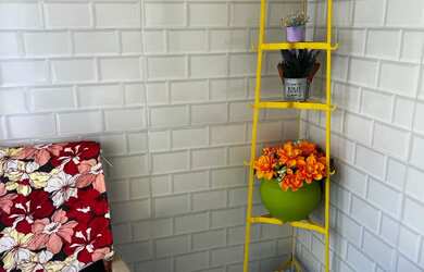 Imagem: A casa possui 1 Dormitório, 1 Banheiro, 5 Vagas na garagem