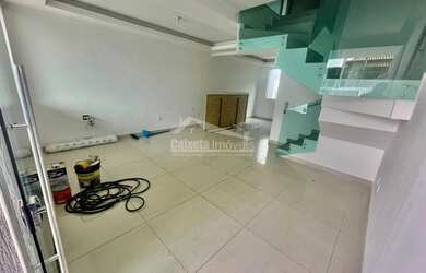 Imagem: A casa possui 3 Dormitórios, 2 Banheiros, 3 Vagas na garagem