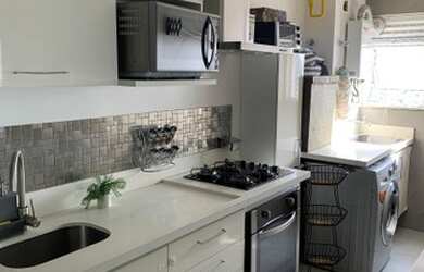 Imagem: O apartamento e possui 2 Dormitórios, 2 Banheiros, 2 Vagas