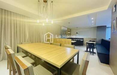 Imagem: O apartamento possui 3 Dormitórios, 4 Banheiros, 2 Vagas na