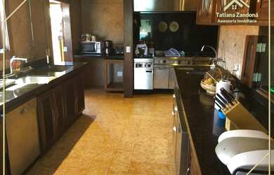 Imagem 4: Mansão em frente ao mar a venda na Ferradura em Búzios