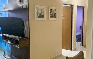 Imagem: O apartamento possui 2 Dormitórios, 1 Banheiro, 1 Vaga na garagem