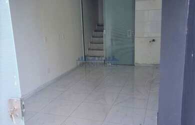 Imagem: O depósito possui 1 Vaga na garagem, 40m² de Área e está