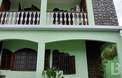 Imagem: A casa possui 2 Dormitórios, 2 Banheiros, 1 Vaga na garagem