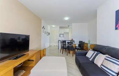 Imagem: O apartamento possui 2 Dormitórios, 2 Banheiros, 2 Vagas na