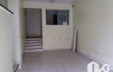 Imagem: O depósito possui 210m² de Área e está localizado em Centro