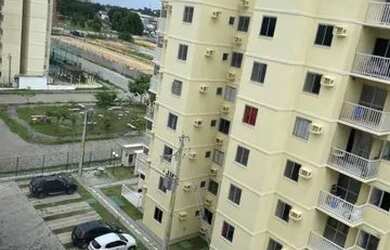 Imagem: O apartamento possui 2 Dormitórios, 1 Banheiro e 2 Vagas na