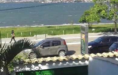 Imagem: A casa em condomínio possui 2 Dormitórios, 2 Banheiros, 1