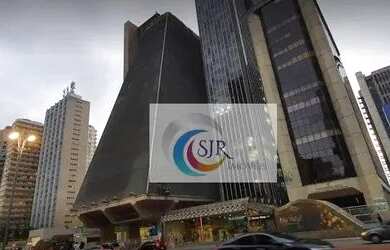 Imagem: O depósito possui 4 Vagas na garagem, 334m² de Área e está