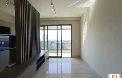 Imagem: O apartamento possui 1 Dormitório, 2 Banheiros, 2 Vagas na