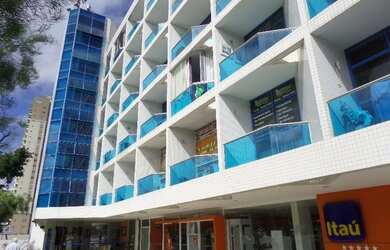 Imagem: O apartamento possui 1 Dormitório, 1 Banheiro, 1 Vaga na garagem