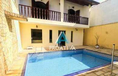 Imagem: A casa possui 5 Dormitórios, 5 Banheiros, 3 Vagas na garagem