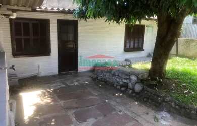 Imagem: A casa e possui 1 Dormitório, Suítes, 1 Banheiro, 60-0m²