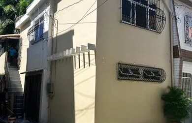 Imagem: A casa possui 3 Dormitórios, 2 Banheiros, 110m² de Área e